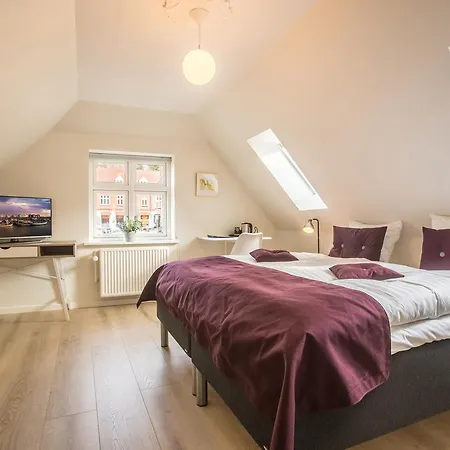 Postgaarden מלון Mariager