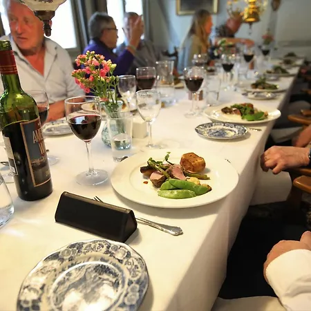 מלון Postgaarden *